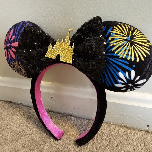 ✨ DISNEY PARKS ✨ Mickey Ears: Fantasyland Castle Fireworks - Picture 4 of 12